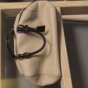 Michael Kors Large Kirby   Satchel EUC